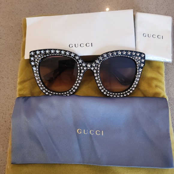 Gucci Black Starry Embellished Sunglasses - Picture 2 of 4